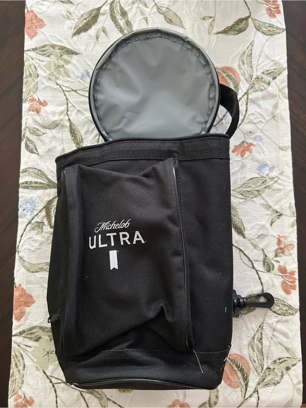 Black Insulated Men’s Cooler Bag- Michelob Ultra